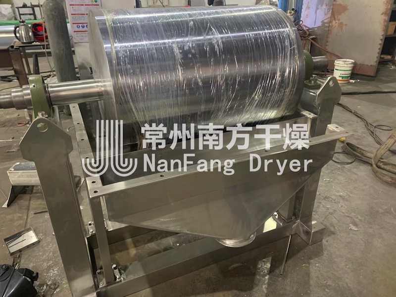 滾筒刮板幹燥機